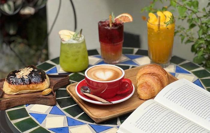 TC Cafe Breakfast Lounge